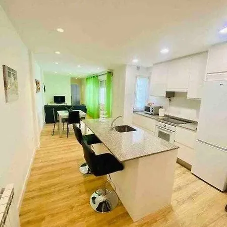 Juan Xxiii Apartment *